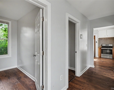 39 Spruce St - Photo Thumbnail 35