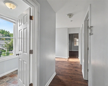39 Spruce St - Photo Thumbnail 34