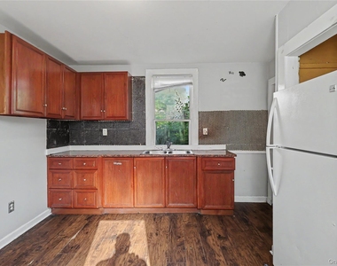 39 Spruce St - Photo Thumbnail 33