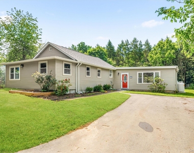 12 Dickerson Place - Photo Thumbnail 1