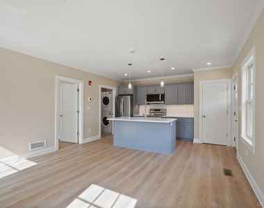 5 Edgemont Road - Photo Thumbnail 2