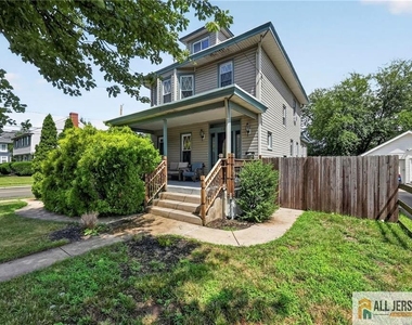 125 White Horse Avenue - Photo Thumbnail 2