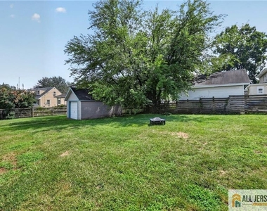 125 White Horse Avenue - Photo Thumbnail 17
