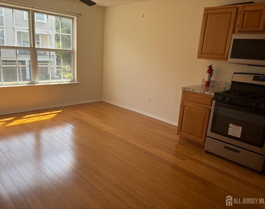 14 Prestwick Way - Photo Thumbnail 8