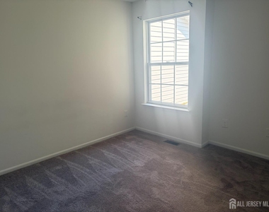 14 Prestwick Way - Photo Thumbnail 22