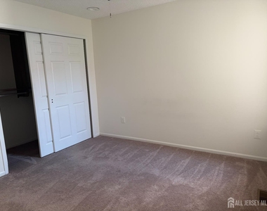 14 Prestwick Way - Photo Thumbnail 23