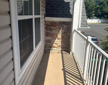 14 Prestwick Way - Photo Thumbnail 9
