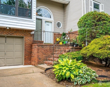 4506 Stonehedge Road - Photo Thumbnail 3