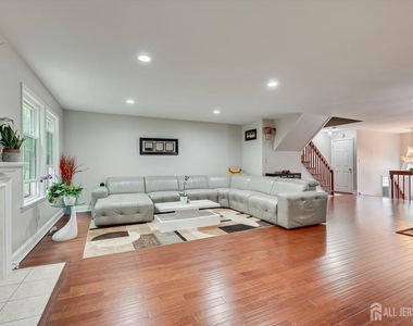 4506 Stonehedge Road - Photo Thumbnail 14