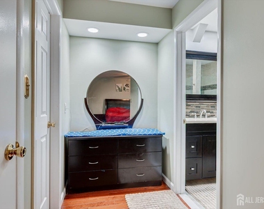 4506 Stonehedge Road - Photo Thumbnail 31