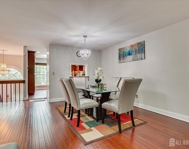 4506 Stonehedge Road - Photo Thumbnail 12
