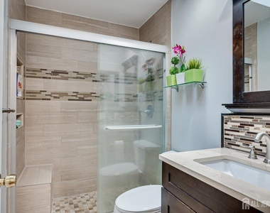4506 Stonehedge Road - Photo Thumbnail 37