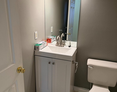 343 Ventnor Court - Photo Thumbnail 13