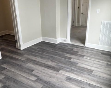 331 Somerset Street - Photo Thumbnail 3