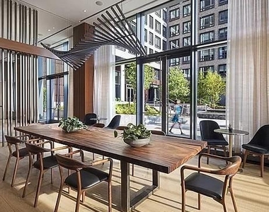 550 Vanderbilt Avenue - Photo Thumbnail 21