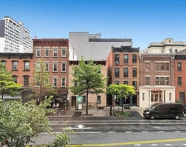 550 Vanderbilt Avenue - Photo Thumbnail 1