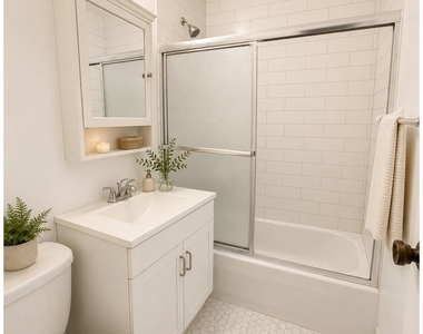 314 W 52nd Street - Photo Thumbnail 5