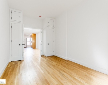 173 Carroll Street - Photo Thumbnail 2