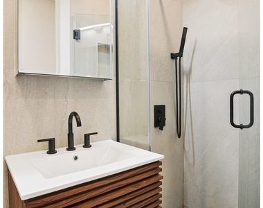 231 Sullivan Street - Photo Thumbnail 11