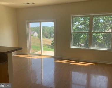 60 Santa Fe Court - Photo Thumbnail 18