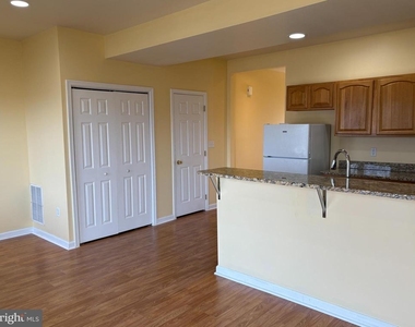 58 Santa Fe Court - Photo Thumbnail 3