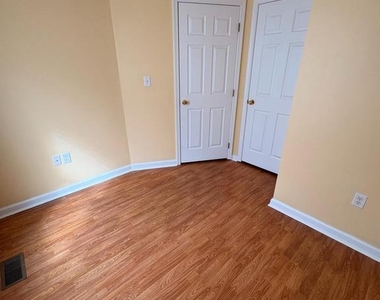 58 Santa Fe Court - Photo Thumbnail 10