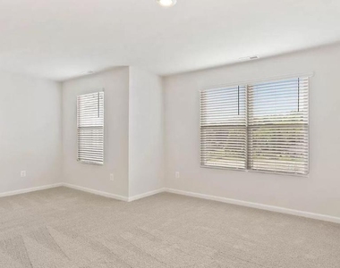 27 Cramsford St - Photo Thumbnail 7