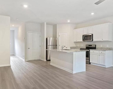 27 Cramsford St - Photo Thumbnail 5