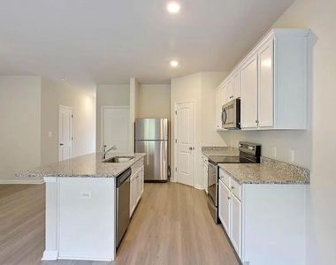 27 Cramsford St - Photo Thumbnail 4