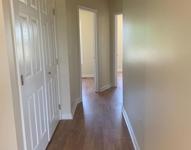 47 Santa Fe Court - Photo Thumbnail 27