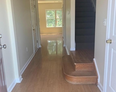 47 Santa Fe Court - Photo Thumbnail 15