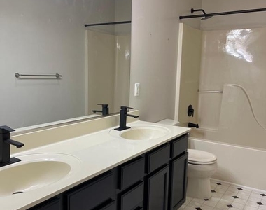 54 Carib Street - Photo Thumbnail 37