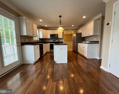 54 Carib Street - Photo Thumbnail 18