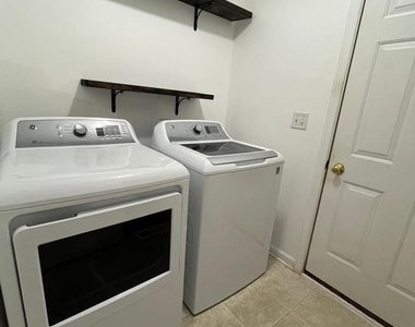 54 Carib Street - Photo Thumbnail 10