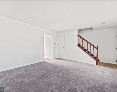 5210 Magnolia Place - Photo Thumbnail 5