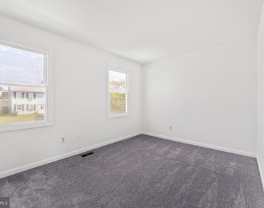 5210 Magnolia Place - Photo Thumbnail 13