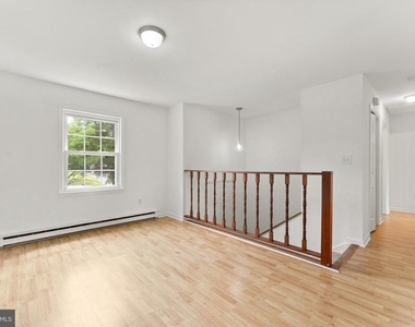2125 Minnear Street - Photo Thumbnail 4