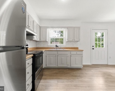 2125 Minnear Street - Photo Thumbnail 7