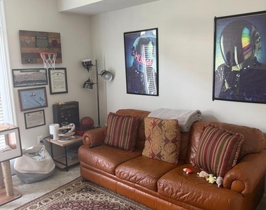 7901 Independence Drive - Photo Thumbnail 4