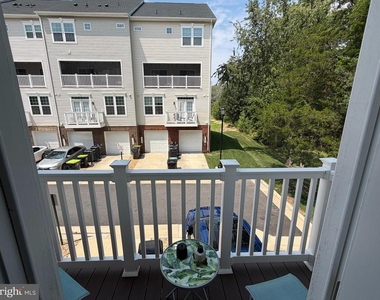 7901 Independence Drive - Photo Thumbnail 6