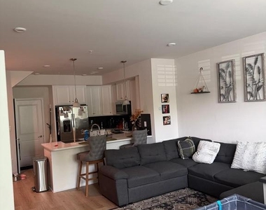 7901 Independence Drive - Photo Thumbnail 19