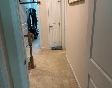 7901 Independence Drive - Photo Thumbnail 11