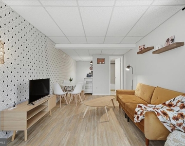 475 King St A - Photo Thumbnail 30