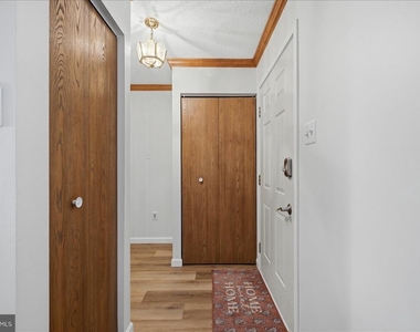 475 King St A - Photo Thumbnail 16