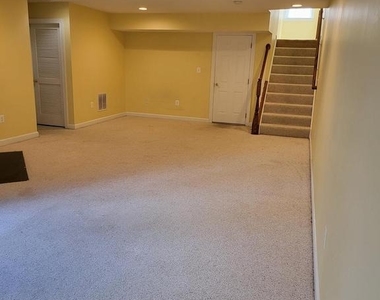 6161 Popes Creek Place - Photo Thumbnail 20