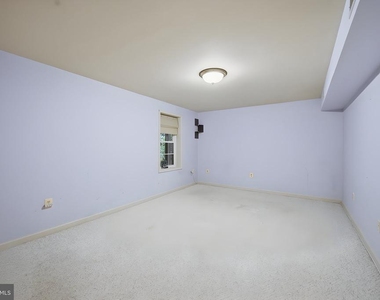 10212 Winged Elm Circle - Photo Thumbnail 17
