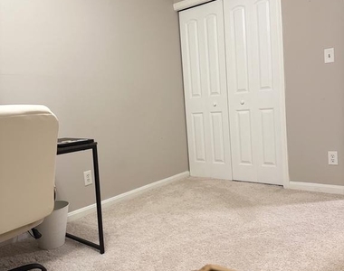 16922 Point Pleasant Lane - Photo Thumbnail 9