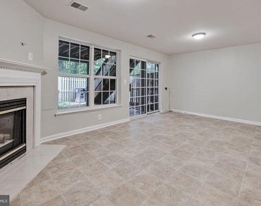 4888 Ebb Tide Court - Photo Thumbnail 28