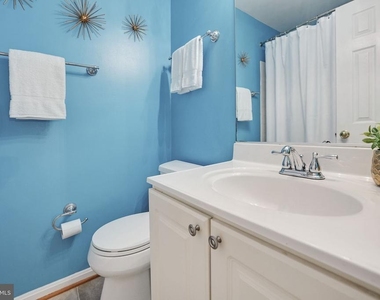 4888 Ebb Tide Court - Photo Thumbnail 27
