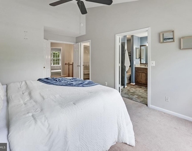 4888 Ebb Tide Court - Photo Thumbnail 11